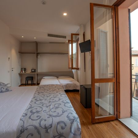 Albergo La Rocca 브리시그헬라 외부 사진