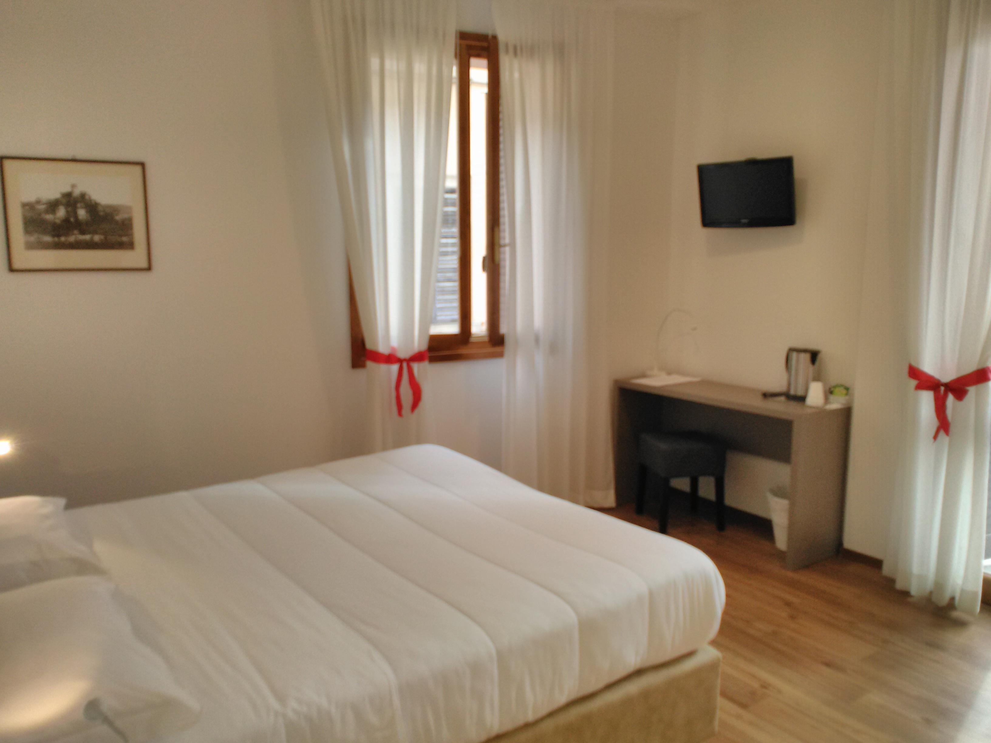 Albergo La Rocca 브리시그헬라 외부 사진